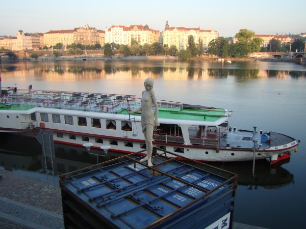 Прага утром дмен и вечером