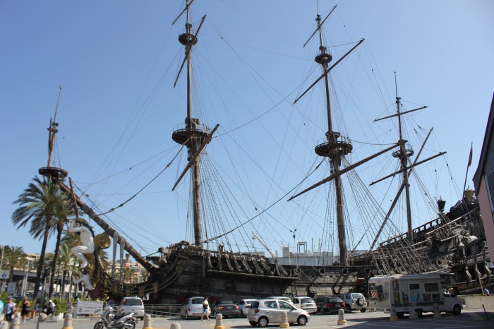 пиратский карабль времен Колумба